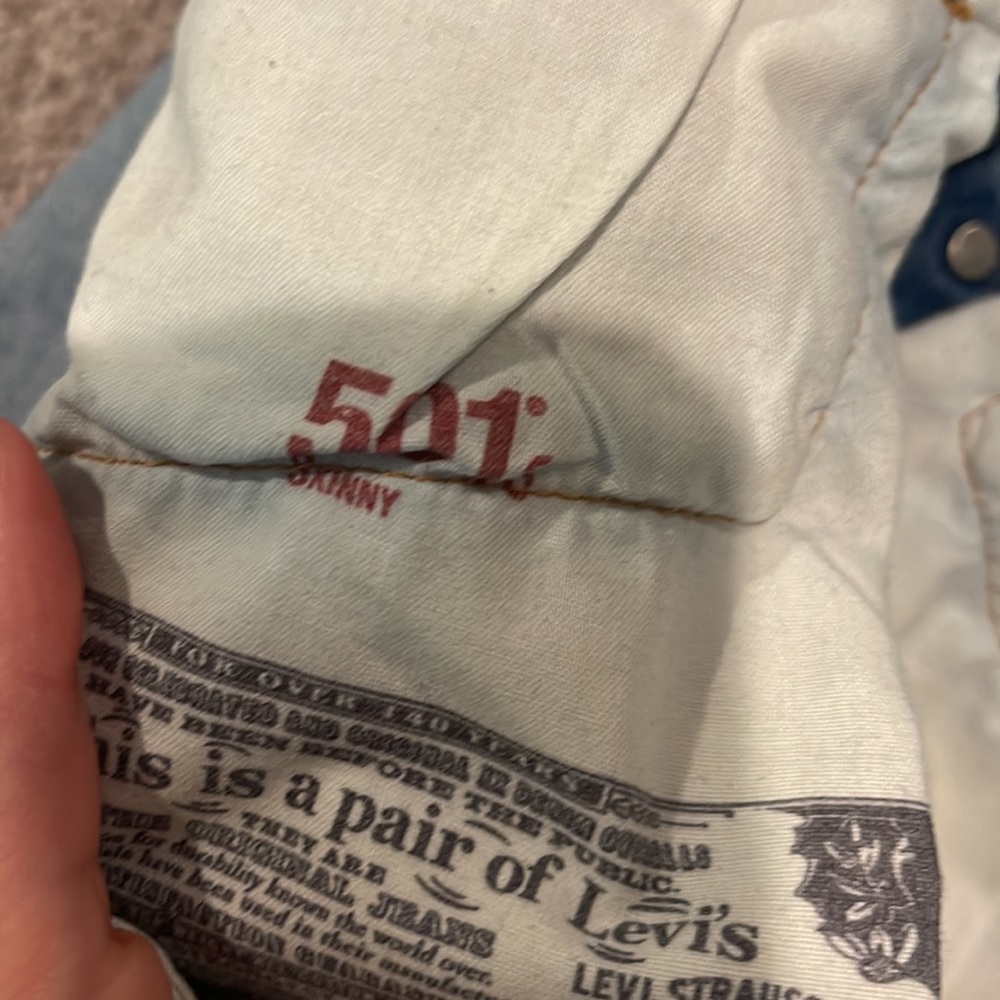 Distressed Levi’s - Picture 5 of 5